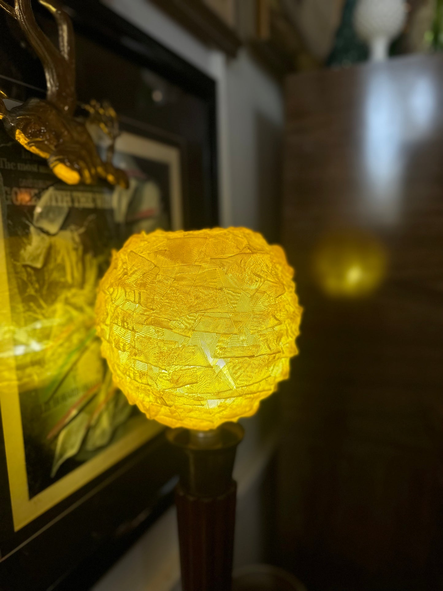 1960s Spaghetti lamp bulb in yellow