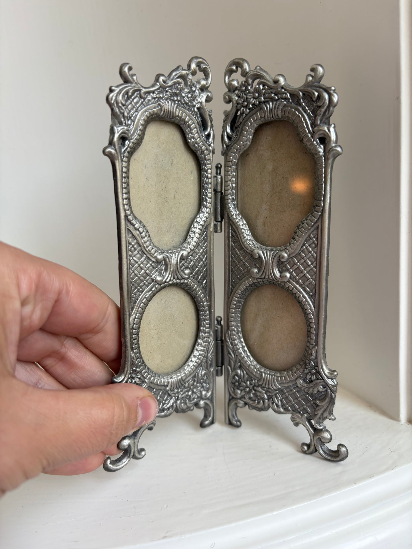 Four photo small metal picture frame