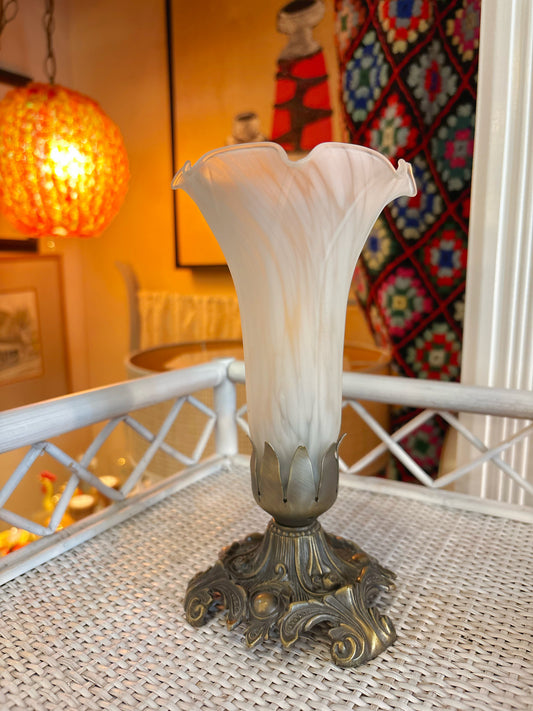 Pond Lilly Lamp