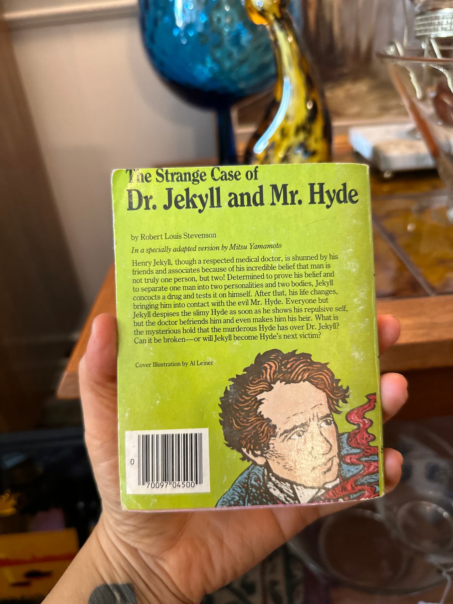 1983 Moby Books Illustrated Classics : The Strange Case of Dr. Jekyll and Mr. Hyde 4531