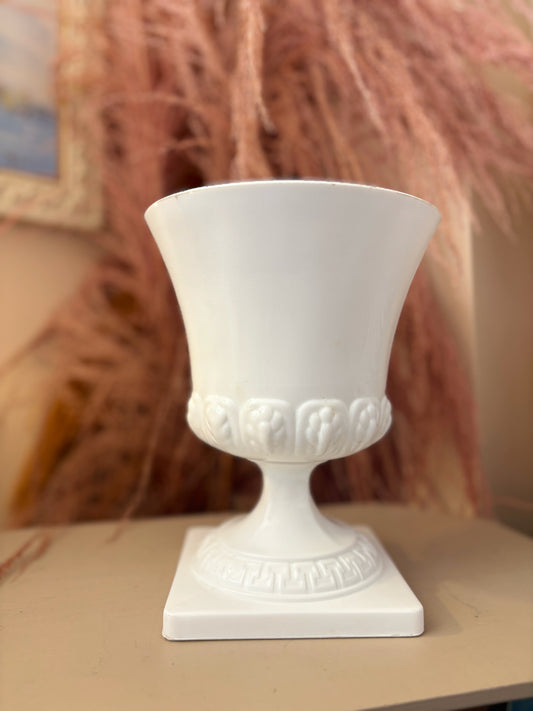 Large E.O Brody 1960s Urn