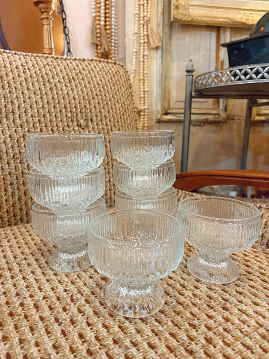 Set of 8 dessert cups