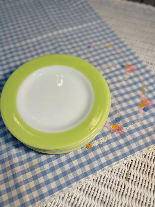 Set of 4 Pyrex salad plates with green band - 8 1/2 inch
