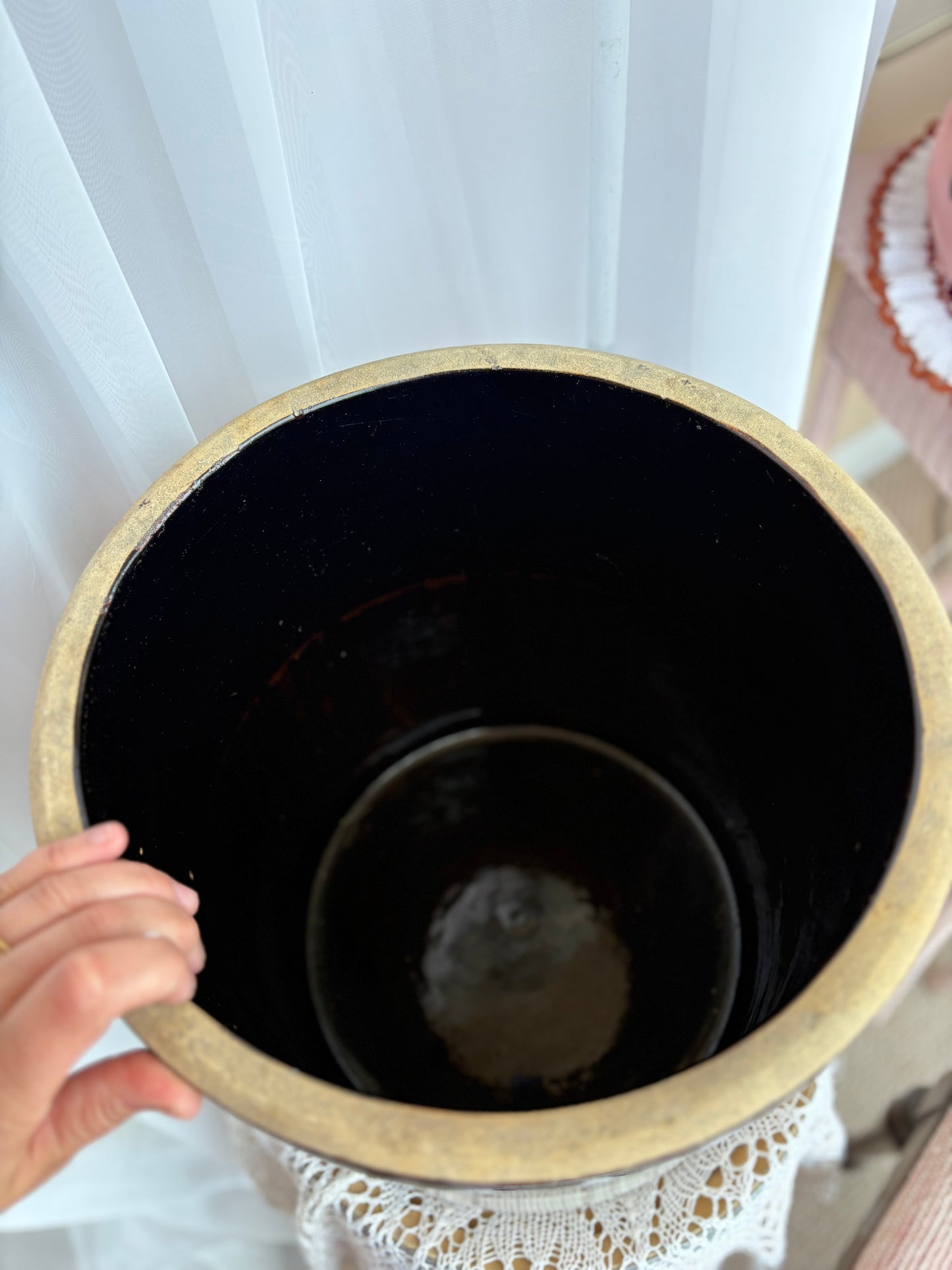 Stoneware 6 gallon Crock