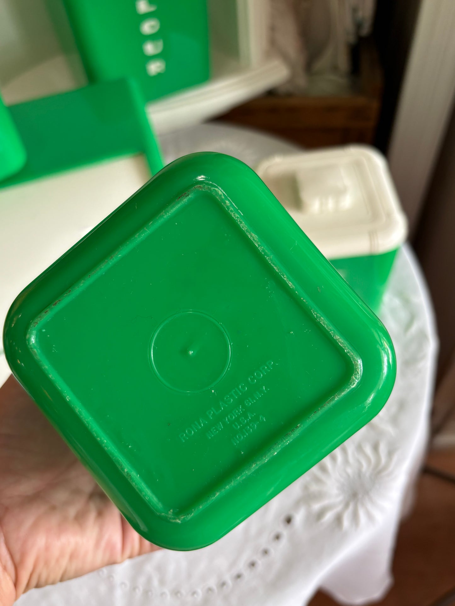 Ronaware Rona Plastic Corp Kitchen Canister & Bread Bin Set