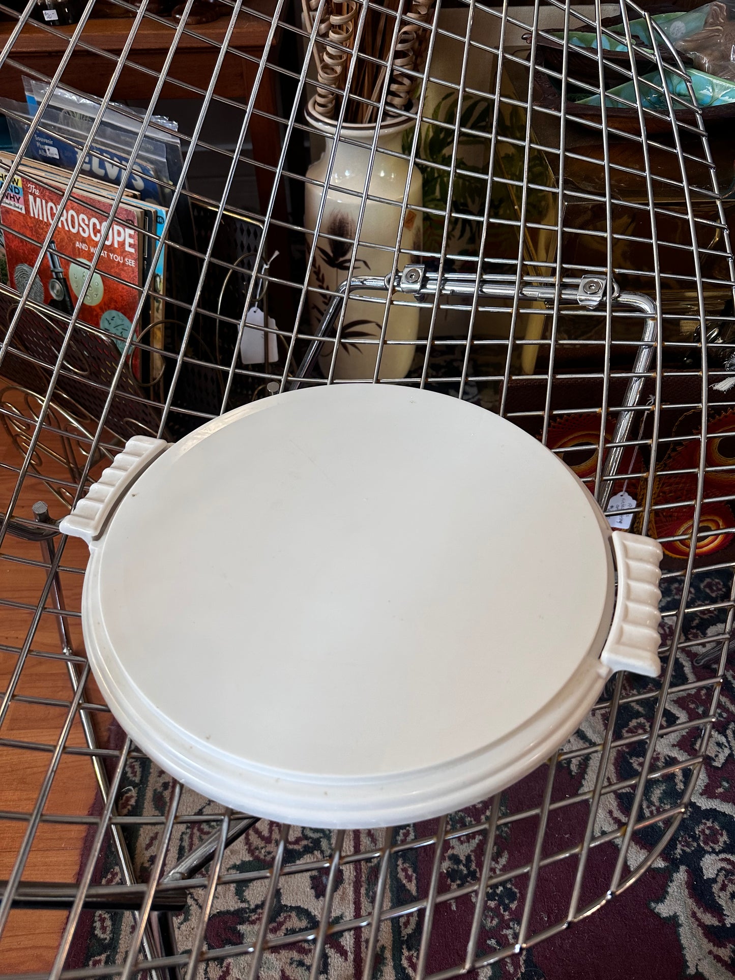 Lustro-Ware Locking Cake Cover