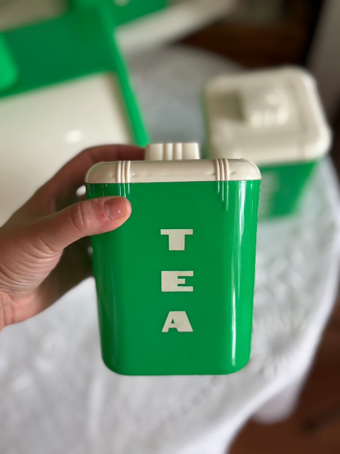 Ronaware Rona Plastic Corp Kitchen Canister & Bread Bin Set