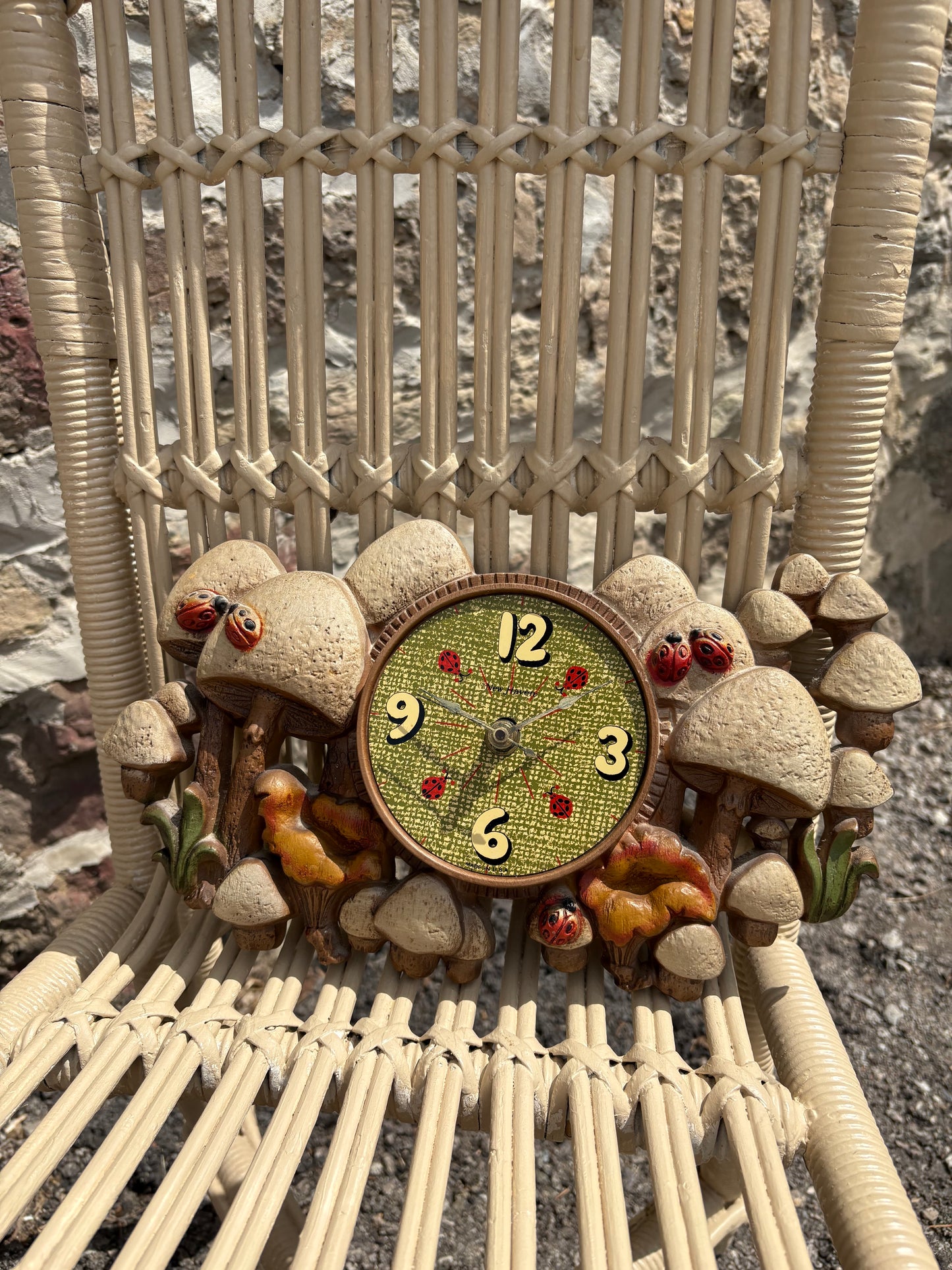 New Haven Mushroom and ladybug clock (working)