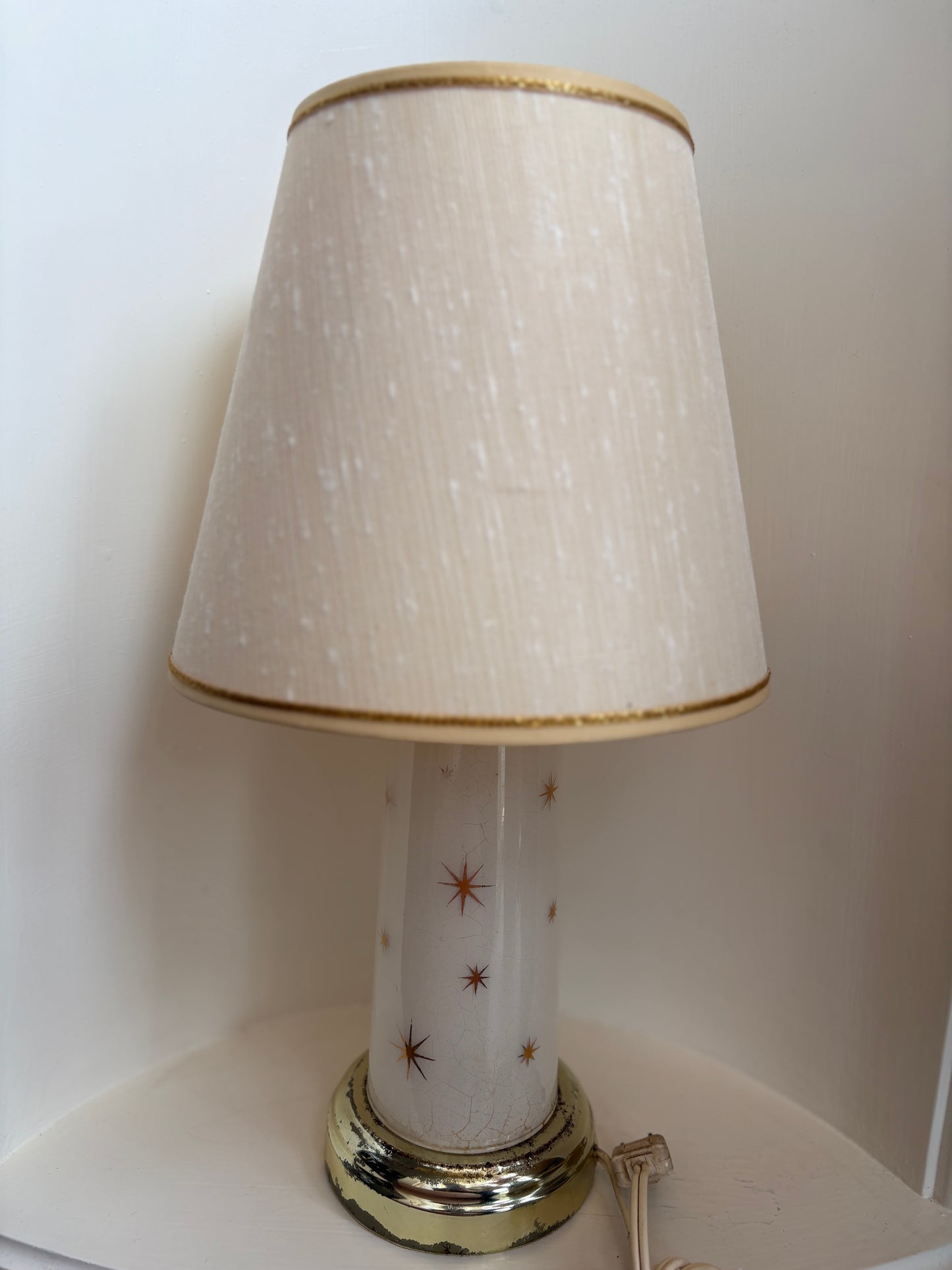White Desk lamp with star detail