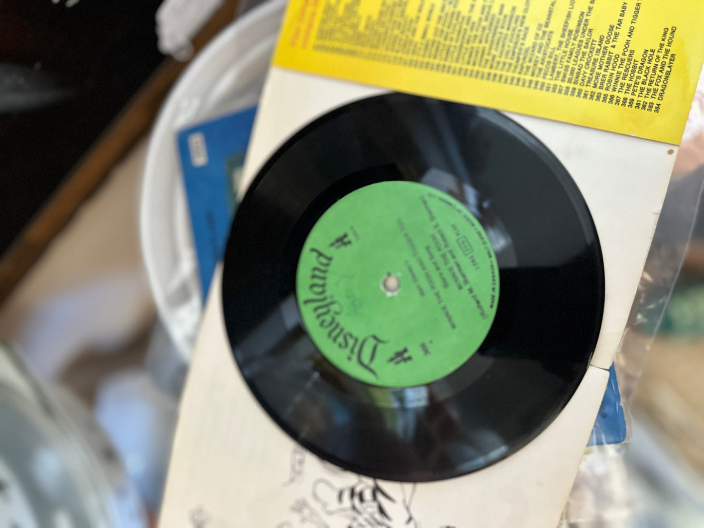 Winnie The Pooh and Tigger Too - Storybook & 33 1/2 RPM Vinyl - Disneyland Vinyl 366