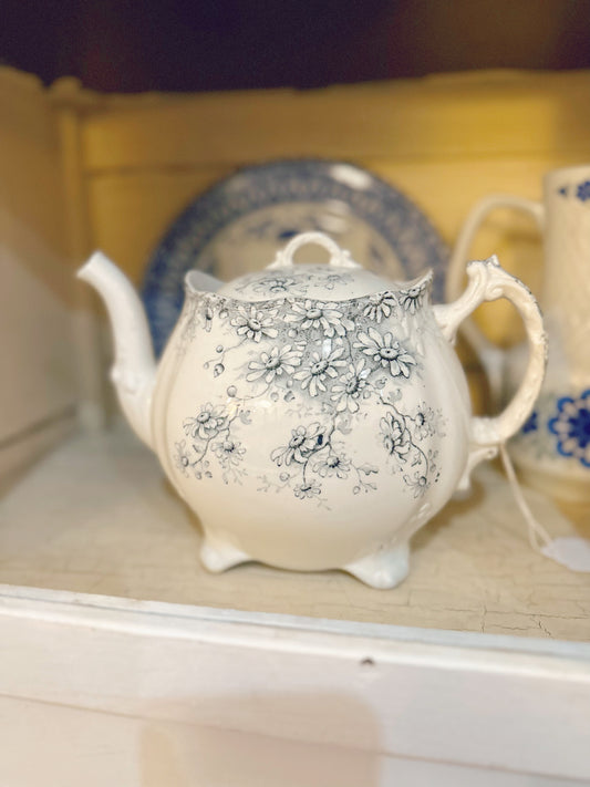 Stoke on Trent blue & white teapot - made in England
