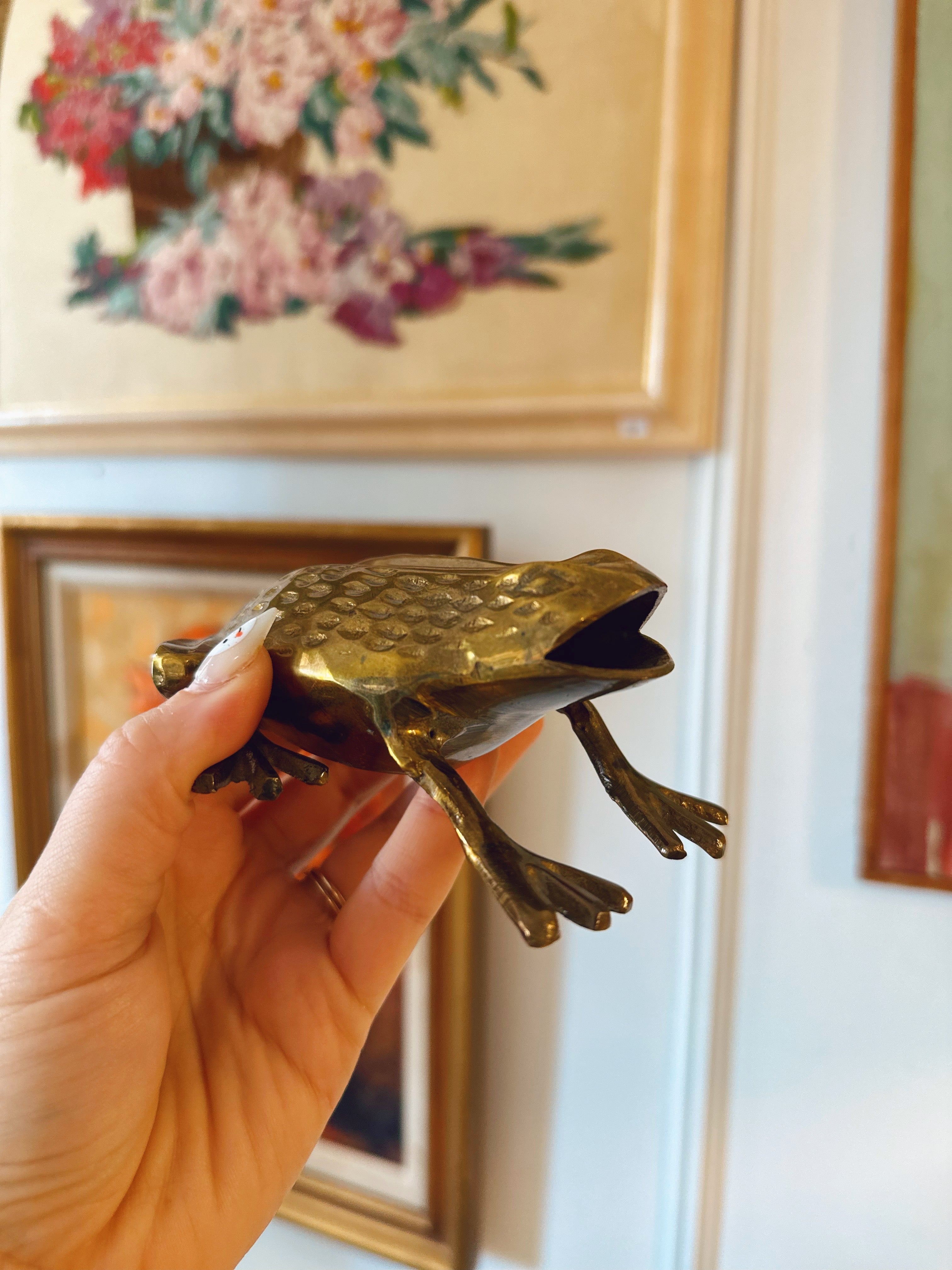 Vintage Brass Frog Figures Sitting Shelf Ledge / Window Ledge Decor Set of 2