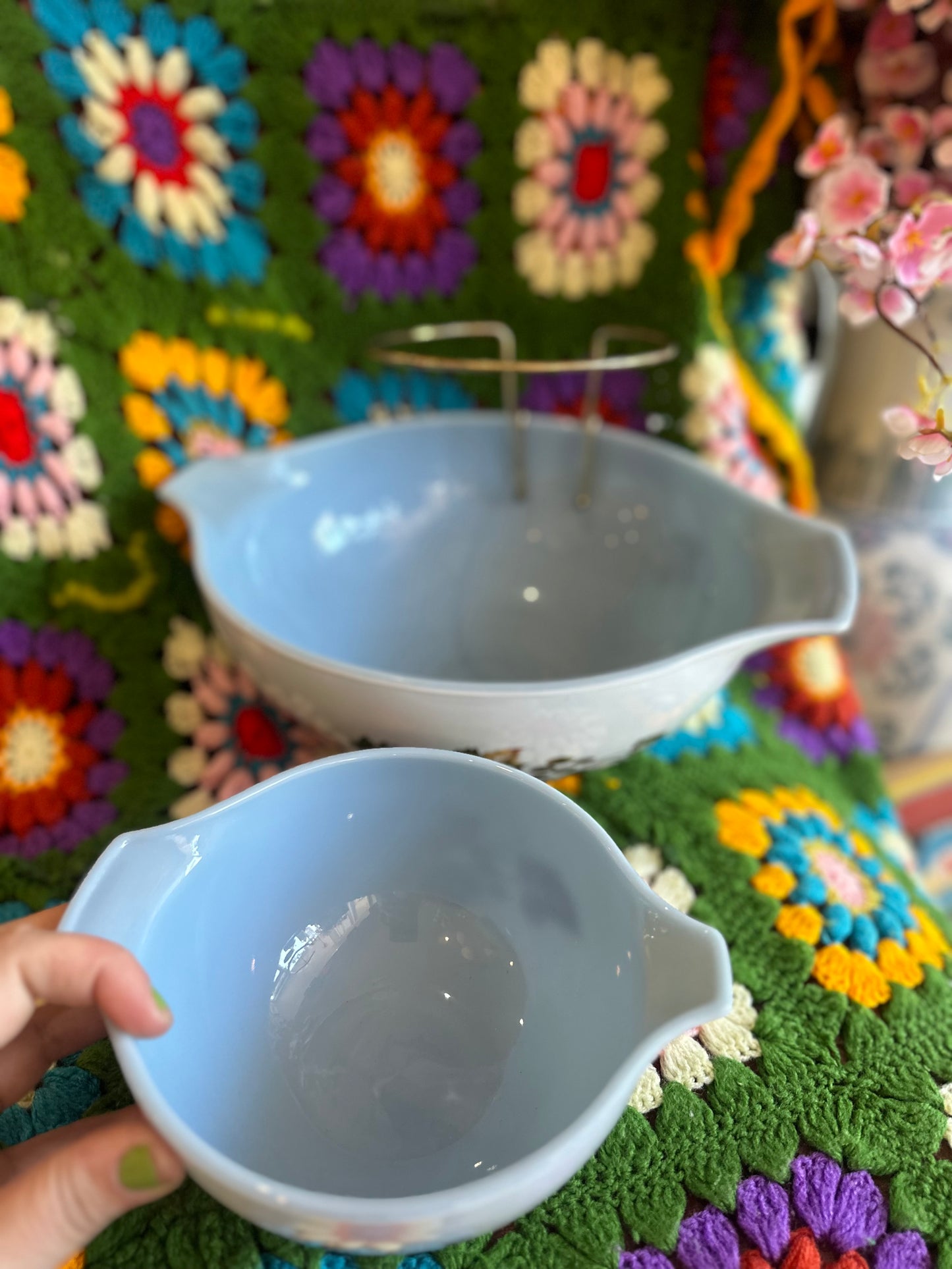 Pyrex 1960s Gold Grape Chip & Dip Bowl