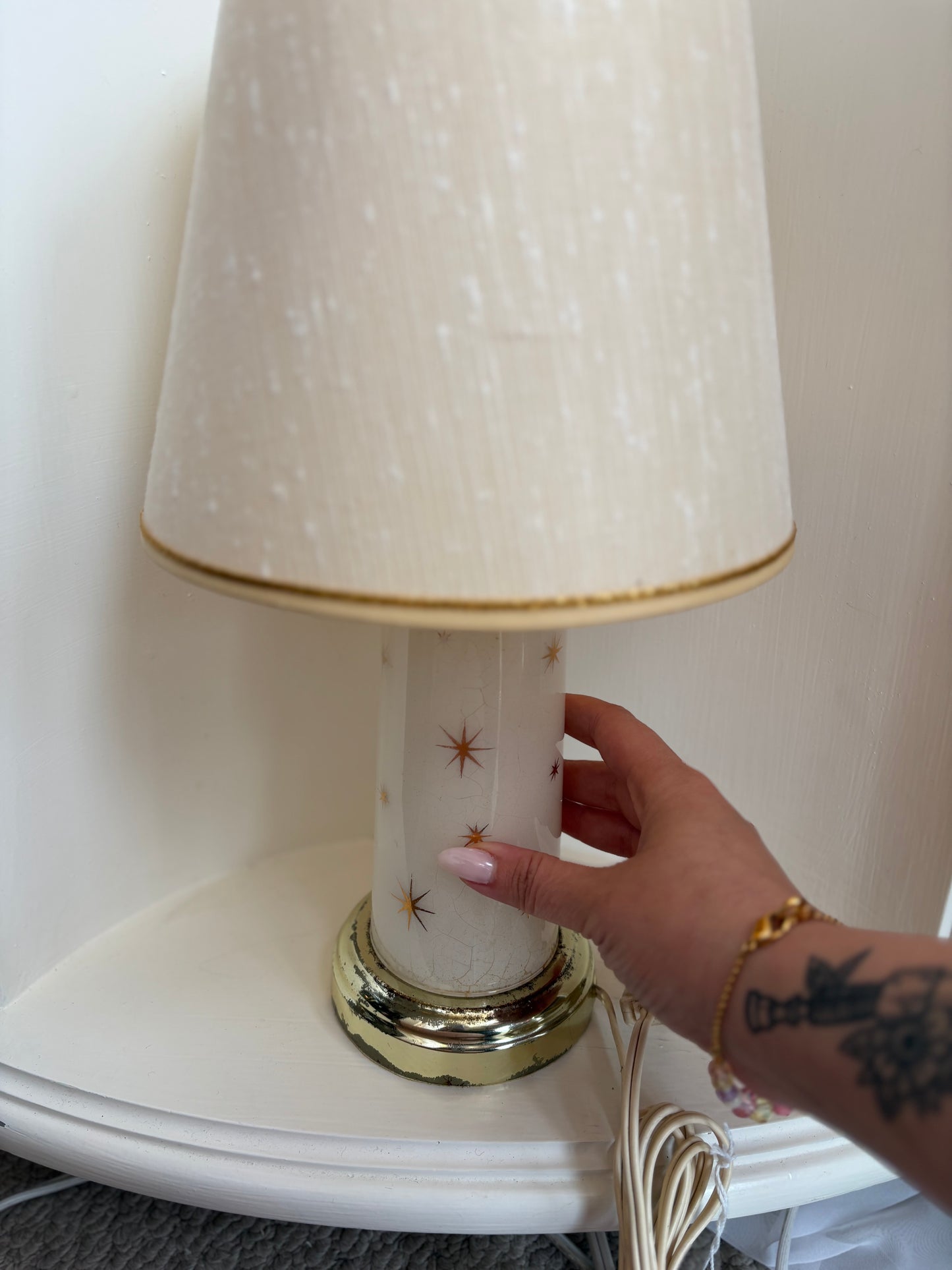 White Desk lamp with star detail