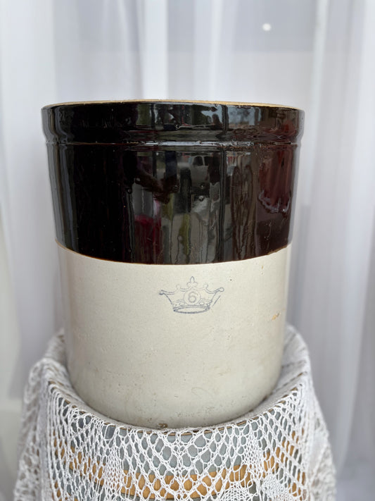 Stoneware 6 gallon Crock
