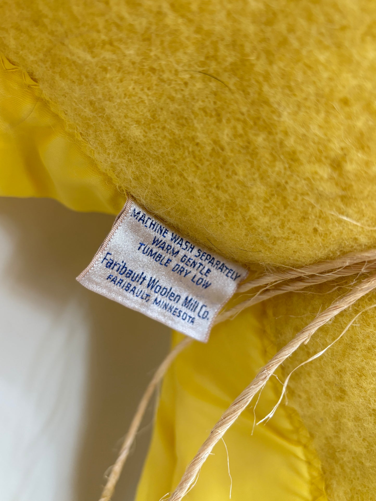 Faribo 100% wool yellow blankets - great condition