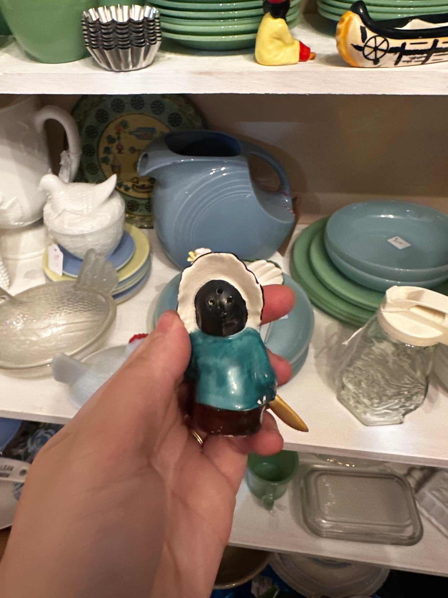 Indigenous people canoe salt & pepper shaker set