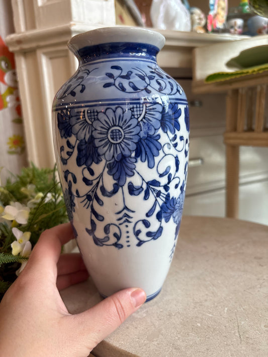 Blue and white ceramic vase