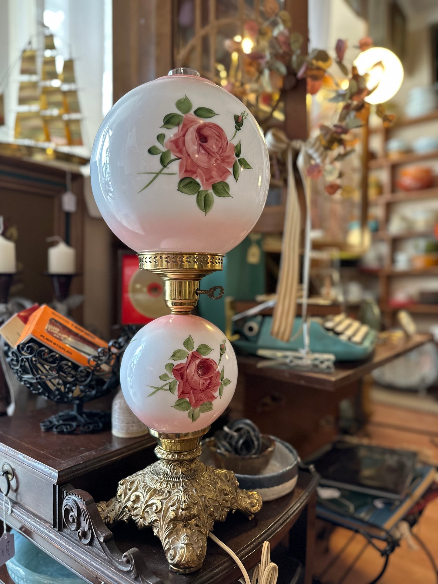 Double Globe Hand-painted lamp brass base