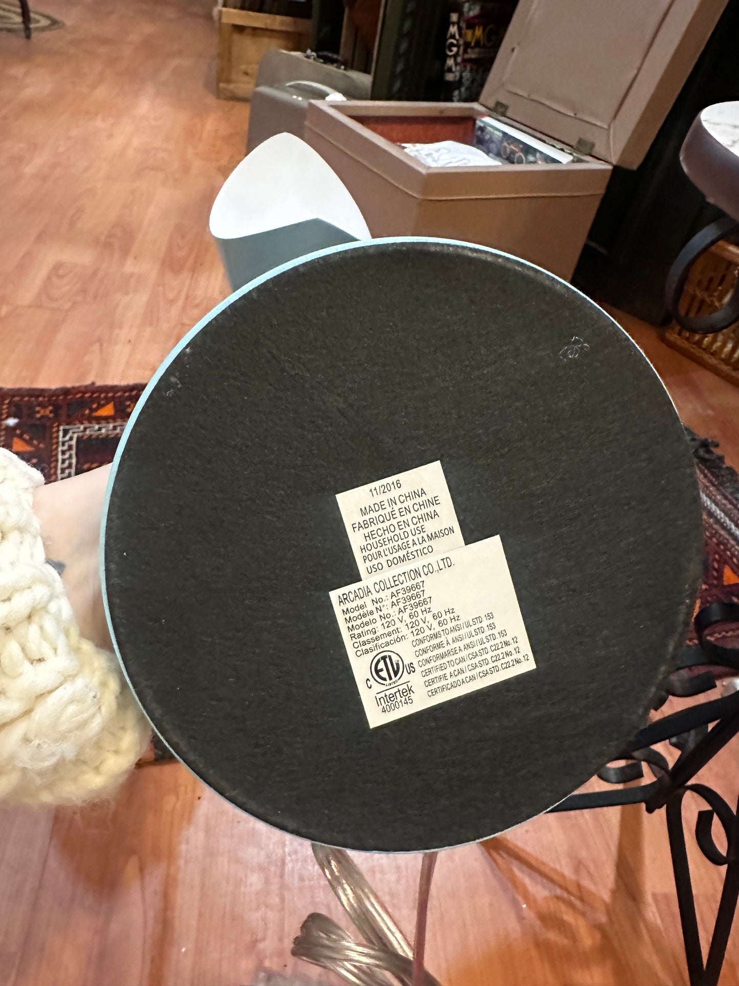 Arcadia Collection adjustable lamps (2 available)