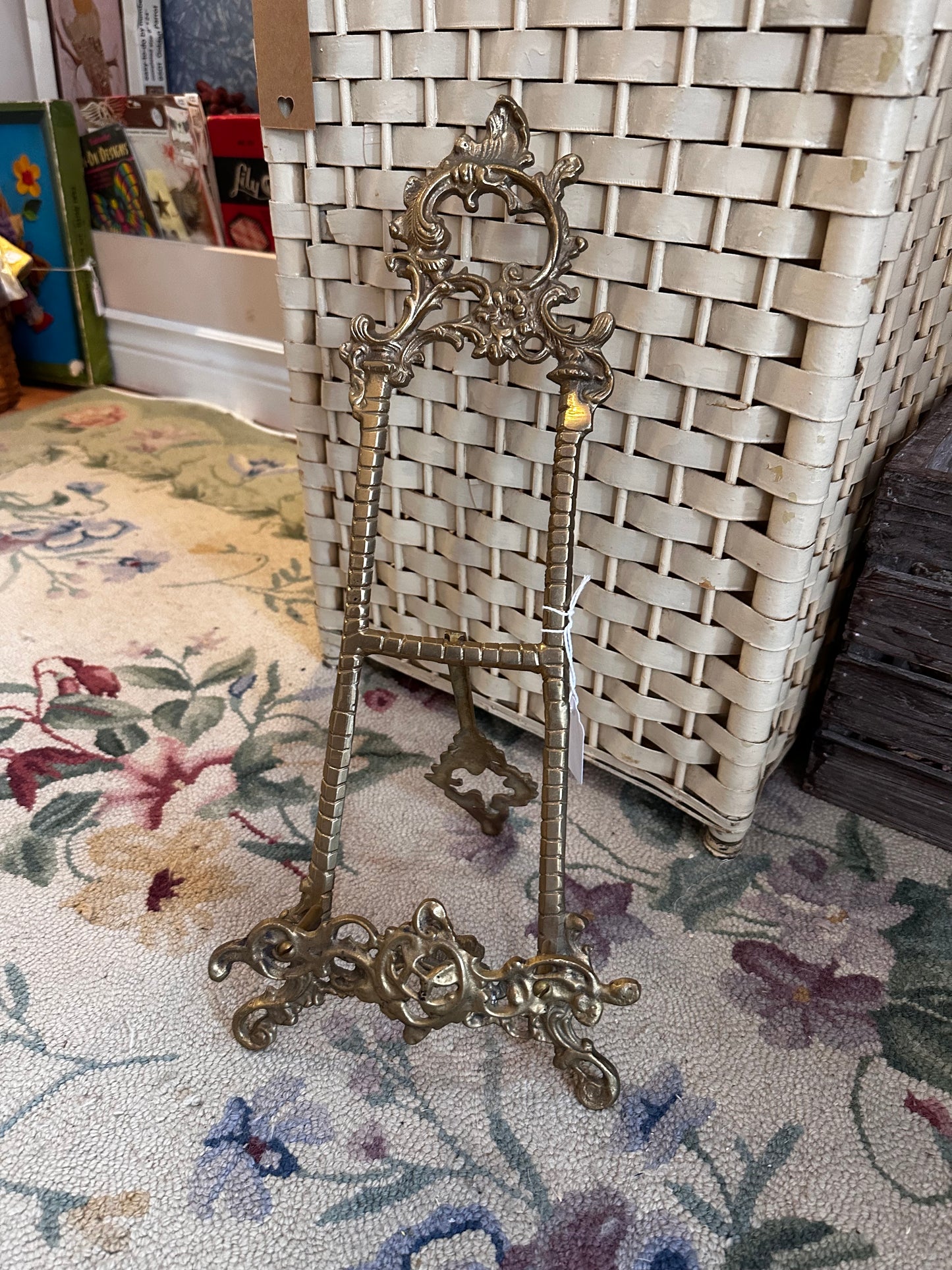 Brass picture stand