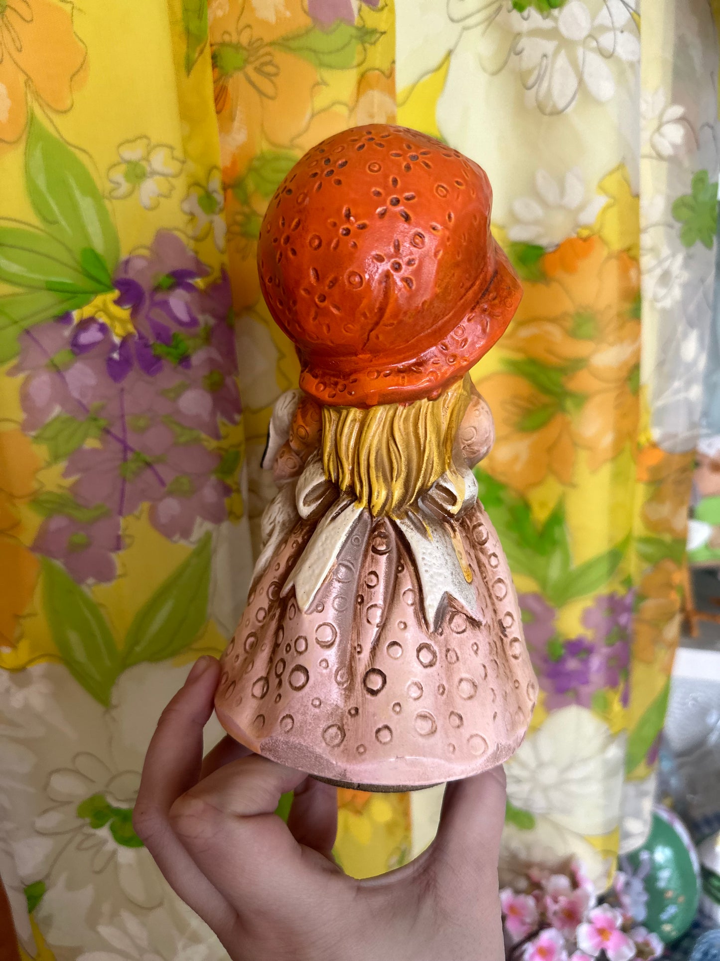 Musical figurine - plays “If I Could Talk to The Animals”