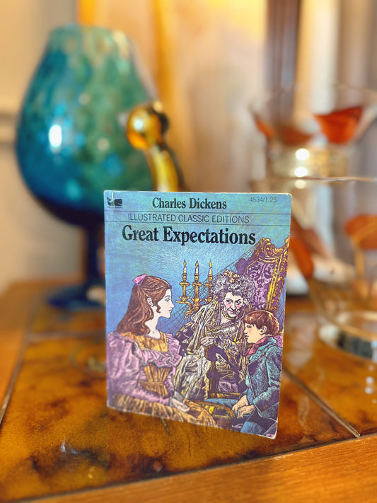 1983 Moby Books Illustrated Classics : Great Expectations 4534