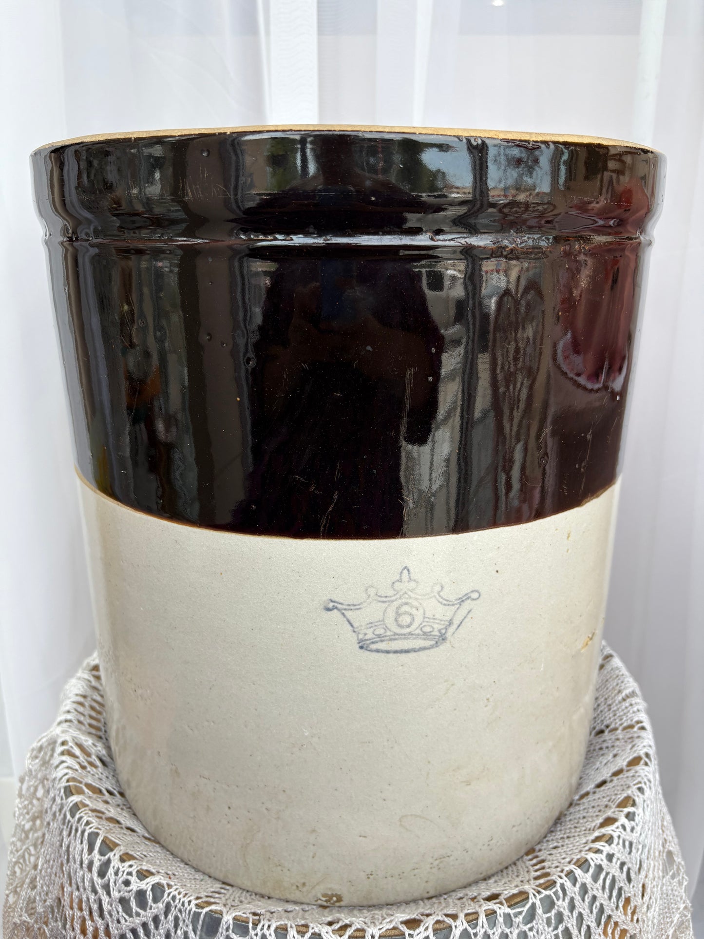 Stoneware 6 gallon Crock