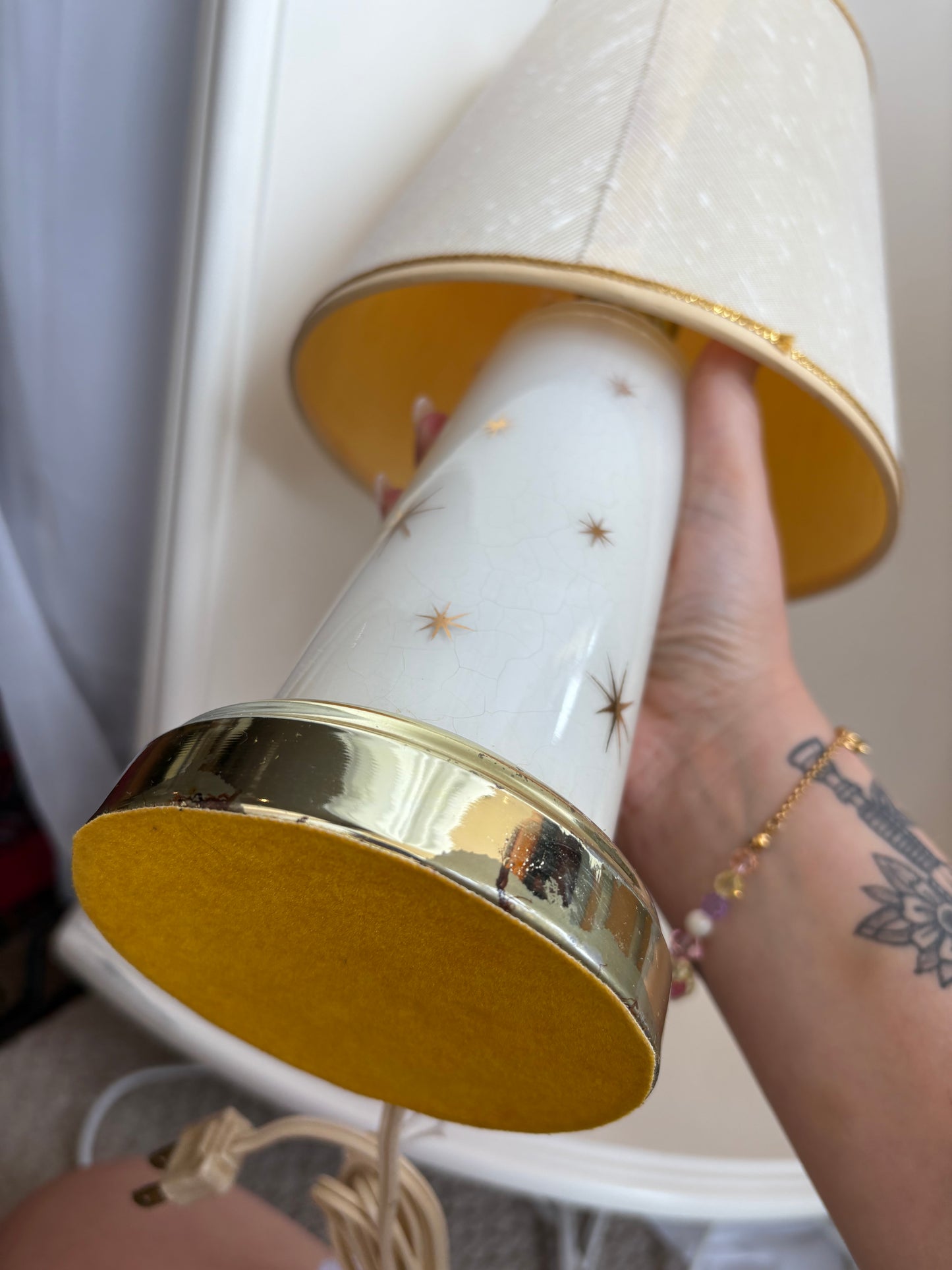 White Desk lamp with star detail