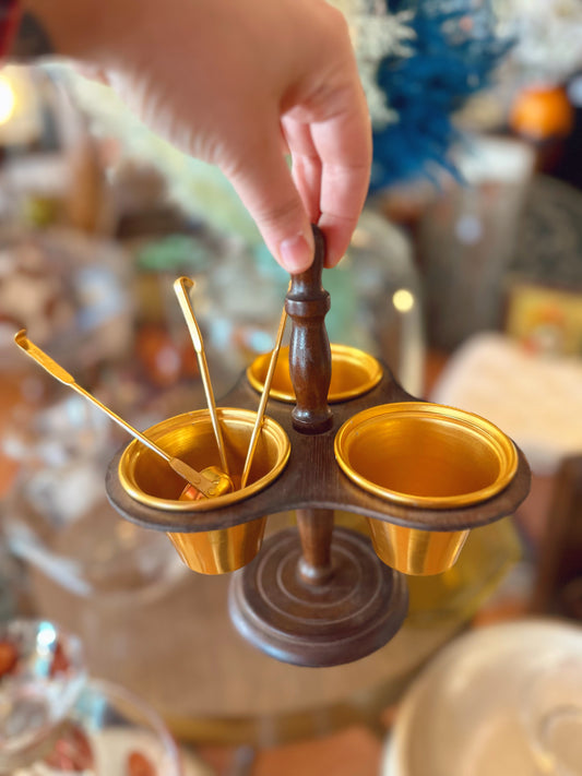 Dip & condiments server