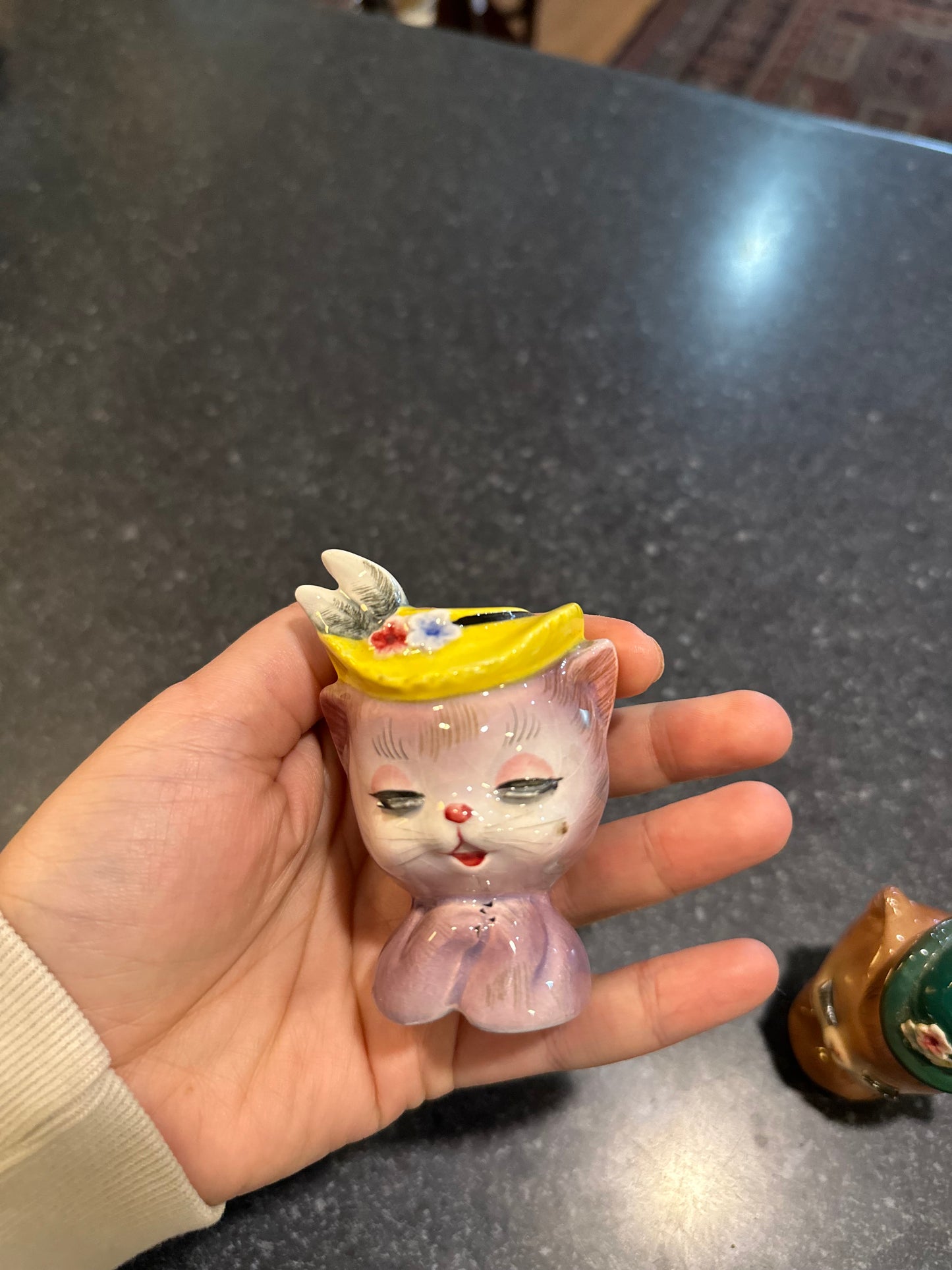 Cats with hats salt & Pepper Shakers set 6537 Japan