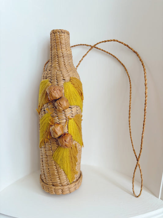 Straw Wine Holder
