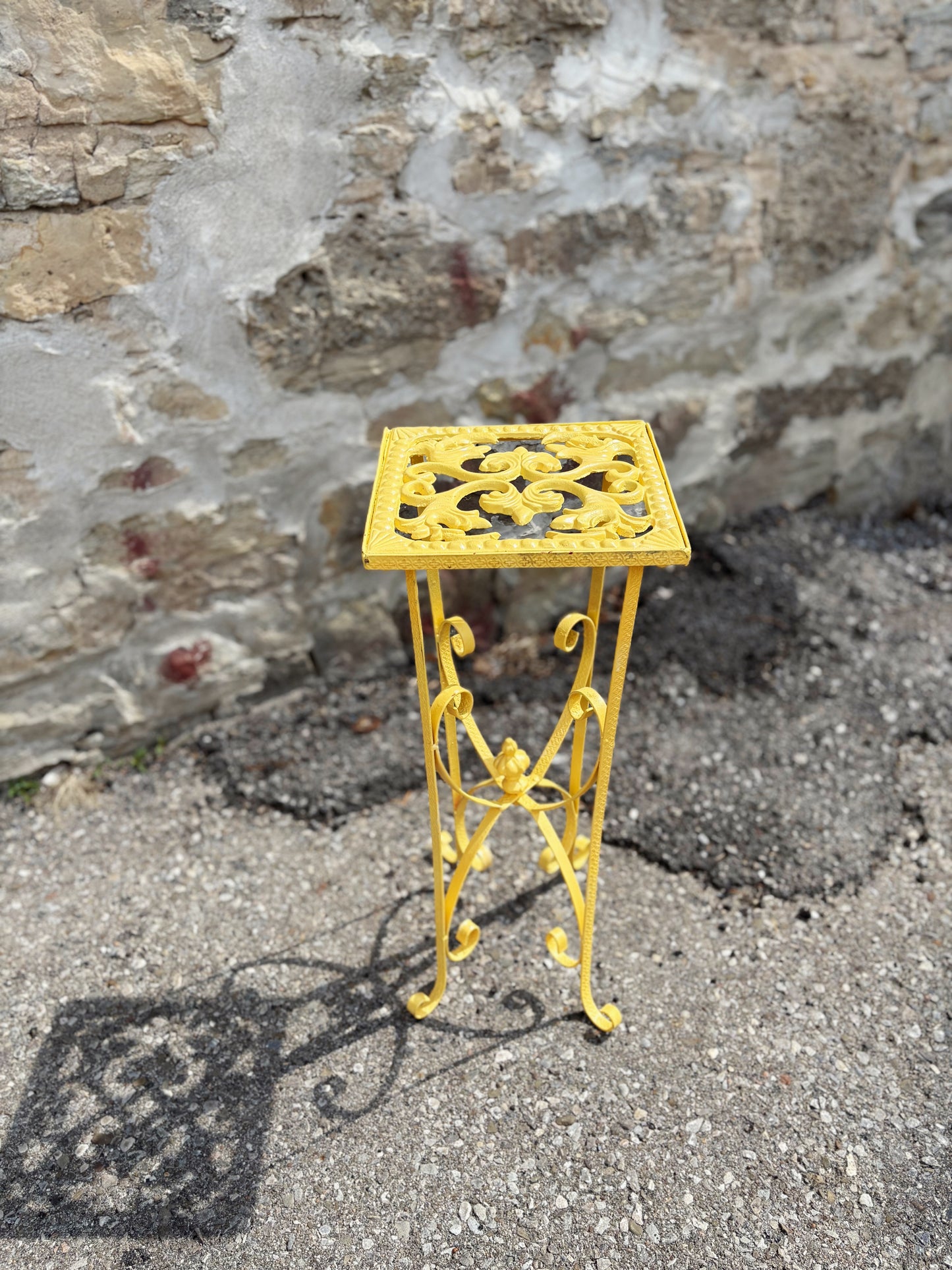 Butter yellow metal plant stand