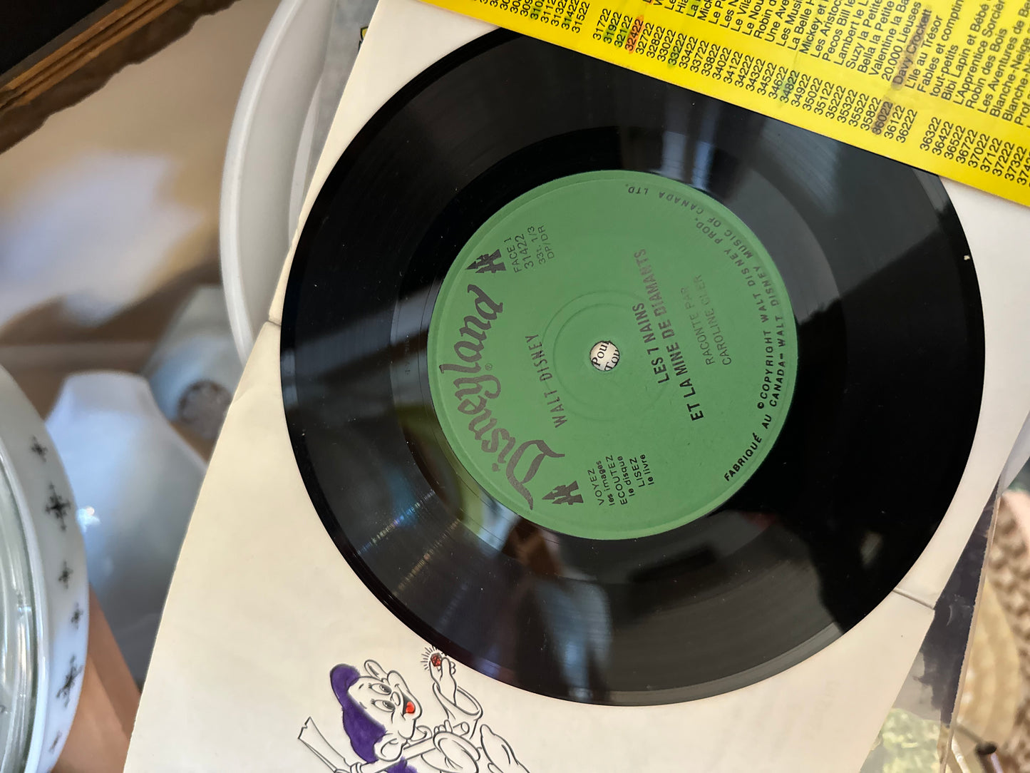 1968 Snow White (French Version) 33 1/2 Vinyl & Storybook