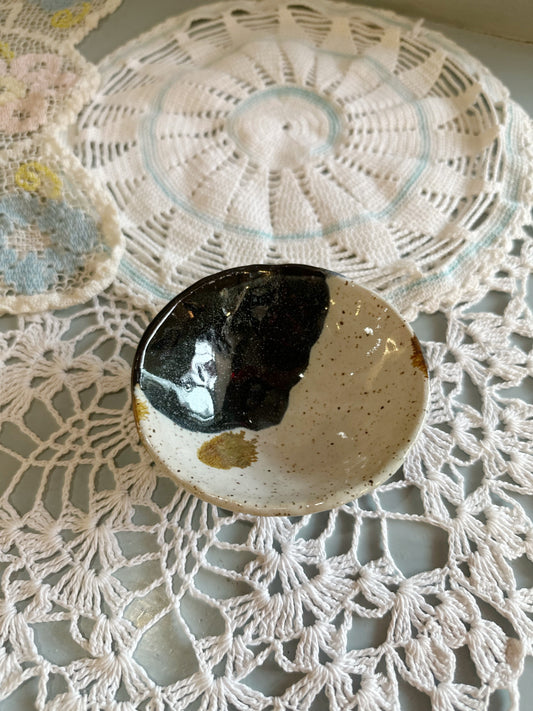 Artisan pottery - small ring dish
