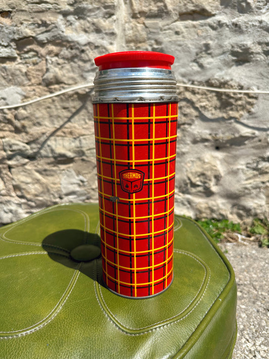Red Vintage Thermos canteen - missing mug lid