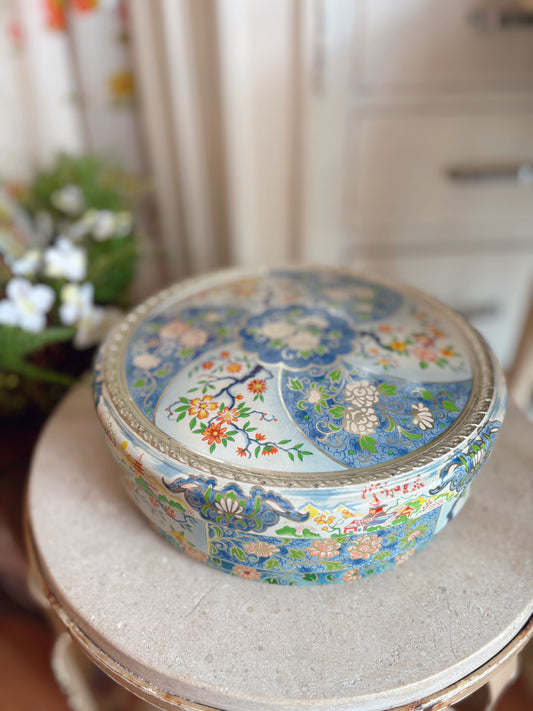 Asian motif floral tin - made in Holland