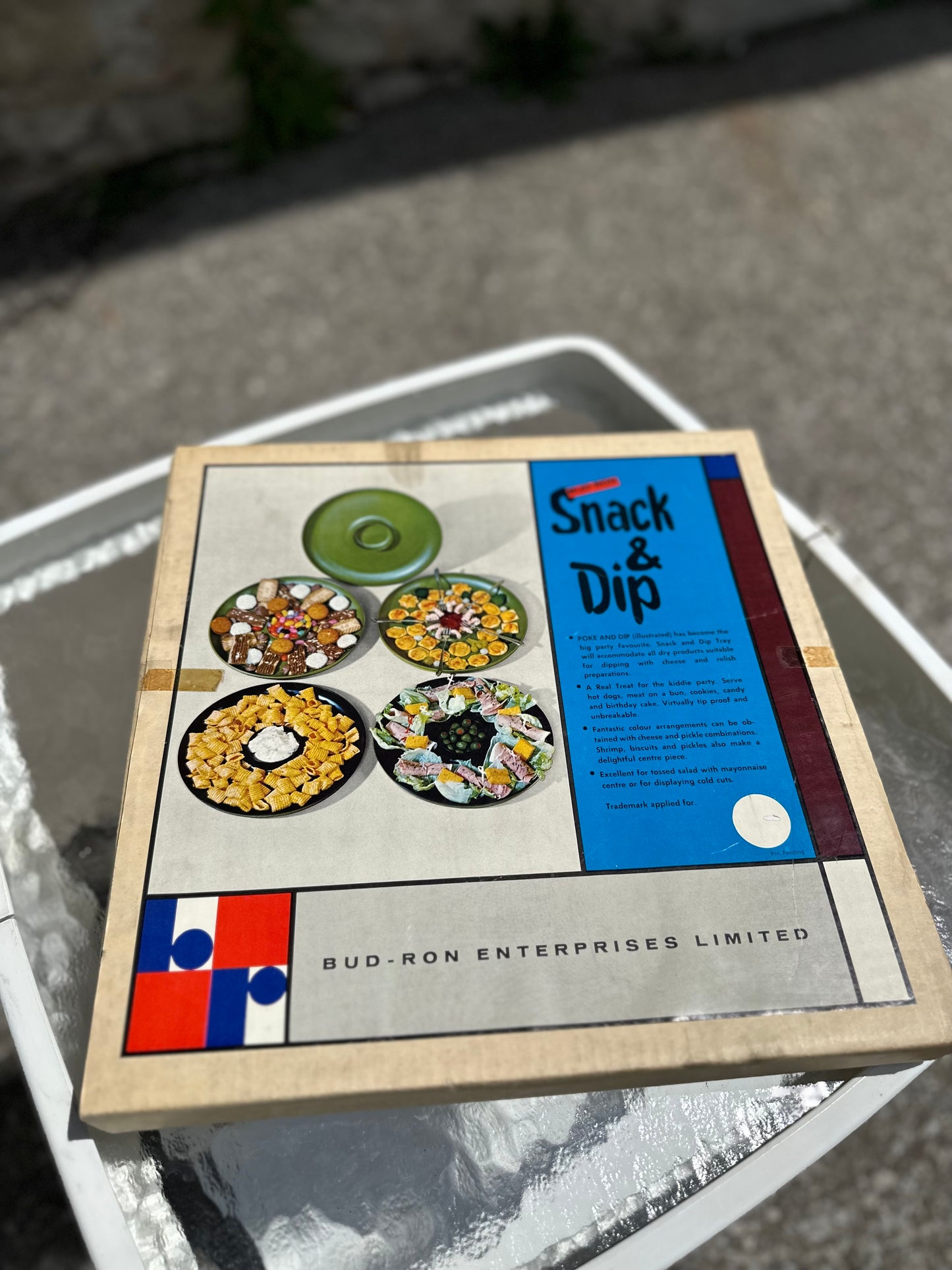 Snack & Dip Tray with original box - never used