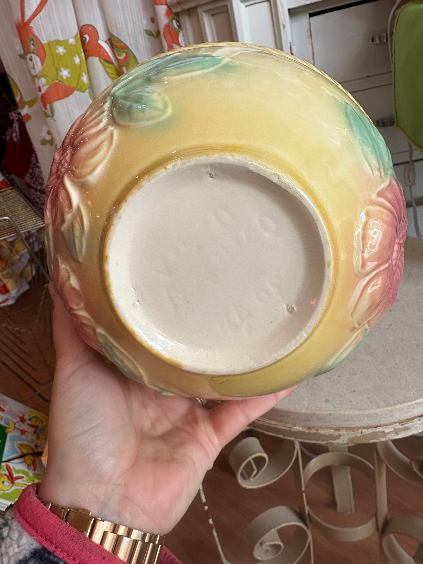 Hull Pottery Sunglow Bowl