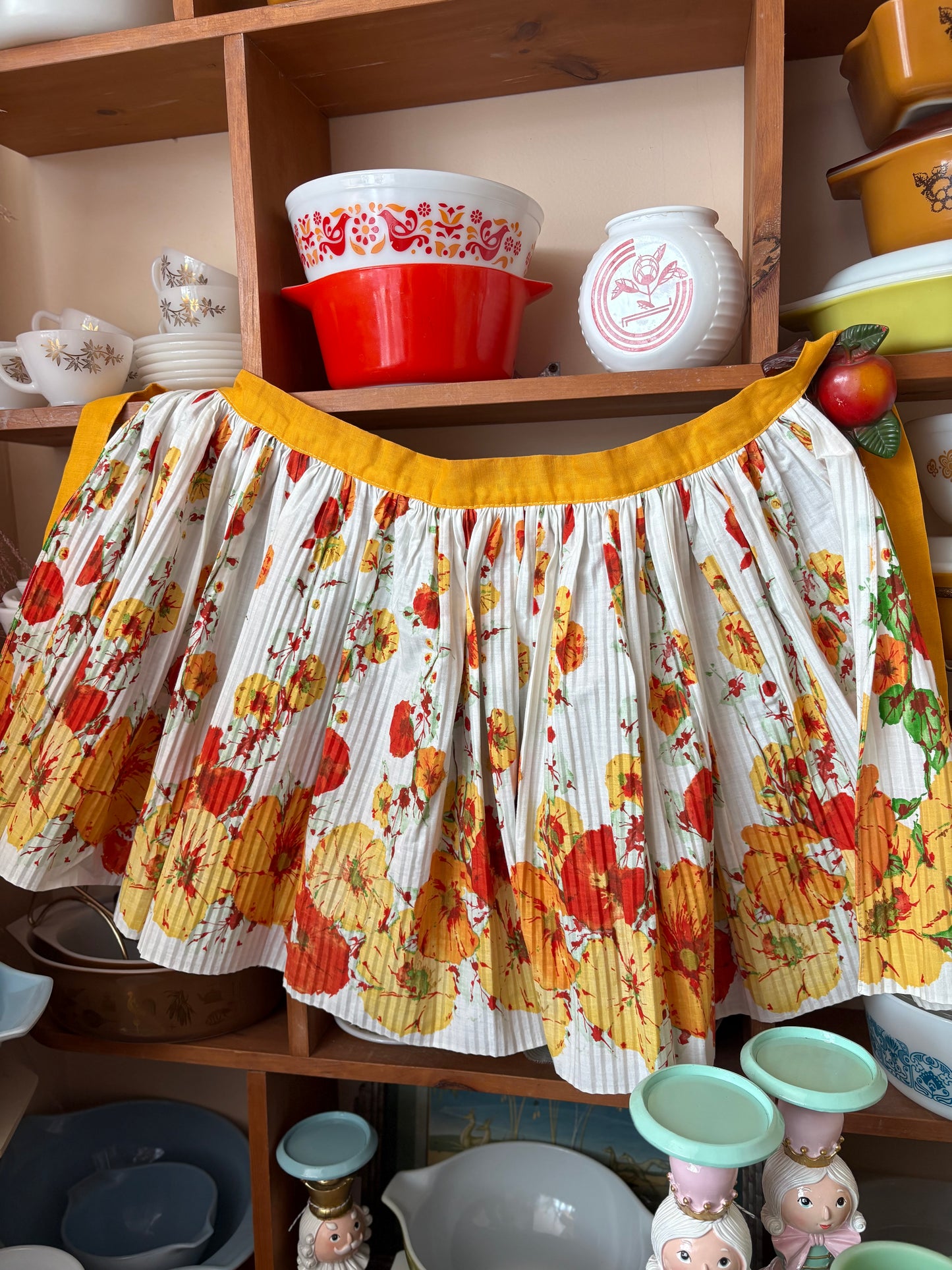 Floral pleated apron