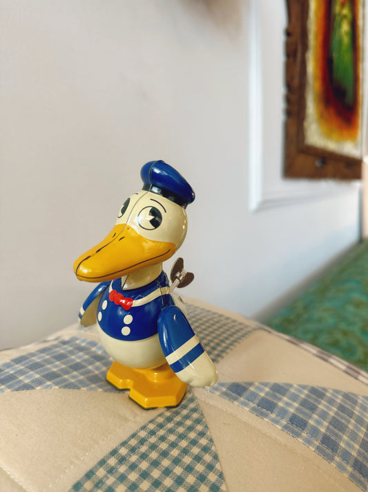 Donald Duck Tin Toy Epoch Schylling