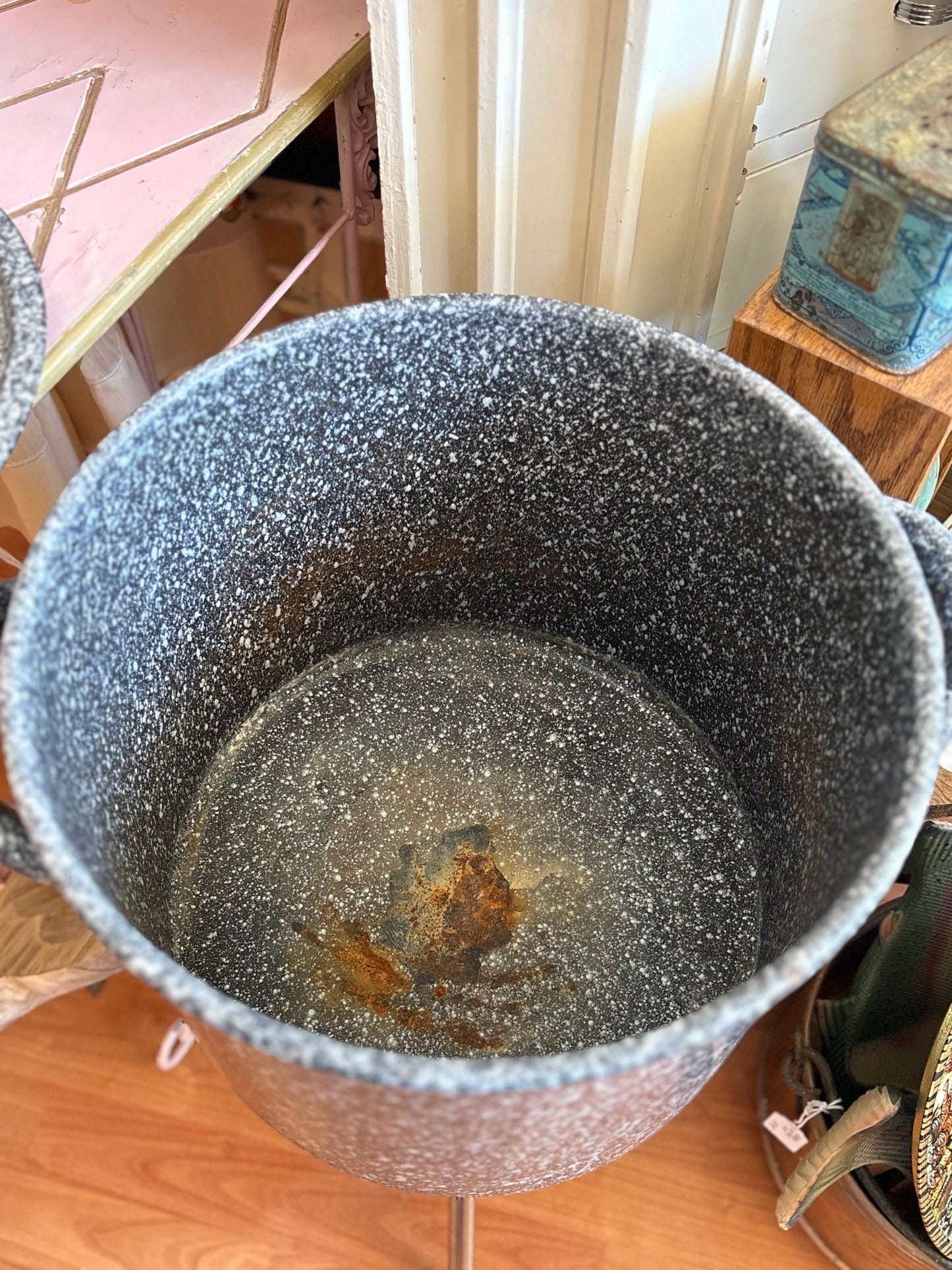 Extra Large Speckled Enamelware Cooking Pot