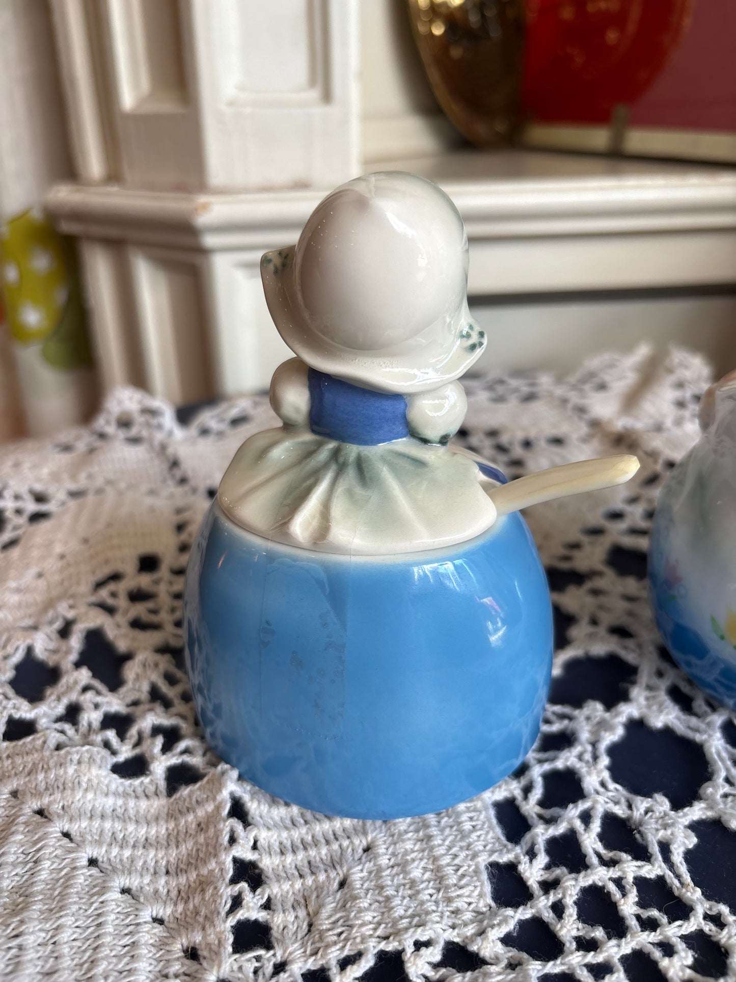 Lefton 1950s Dutch Girl Cream & Sugar Set - made in Japan