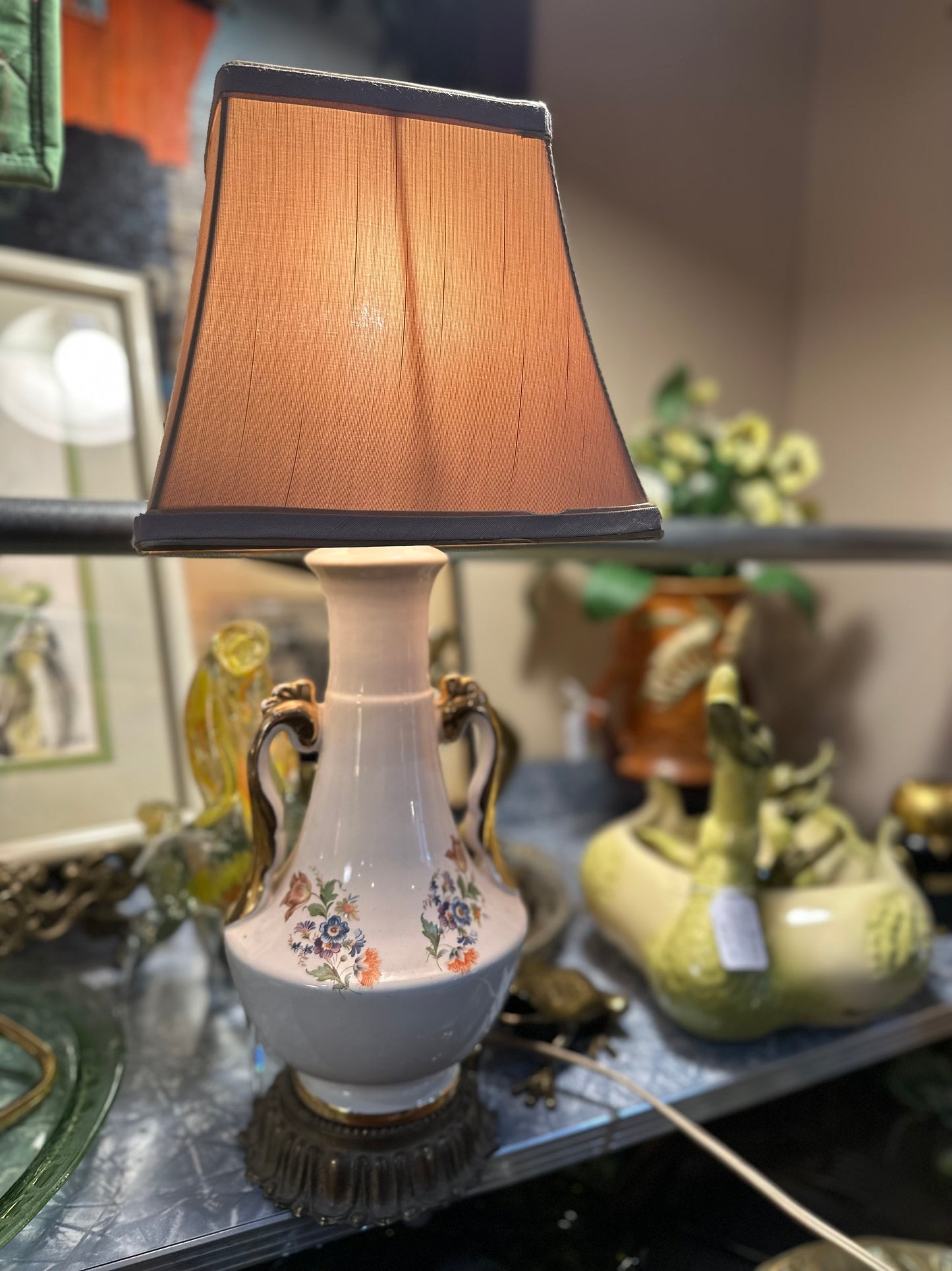 Floral bedside lamp