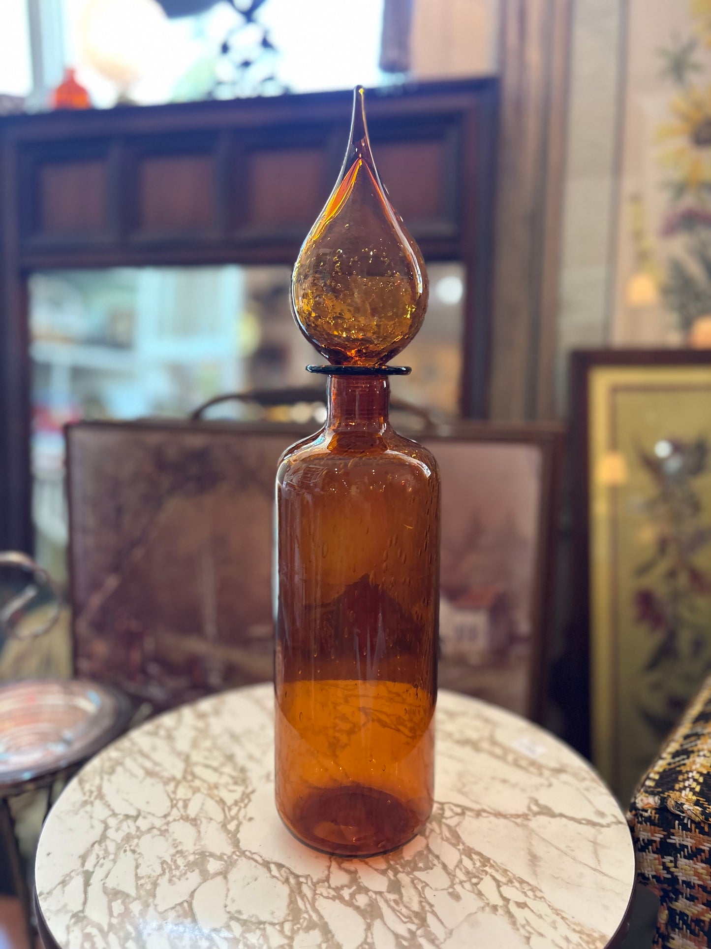 Amber bottle with lid - decanter
