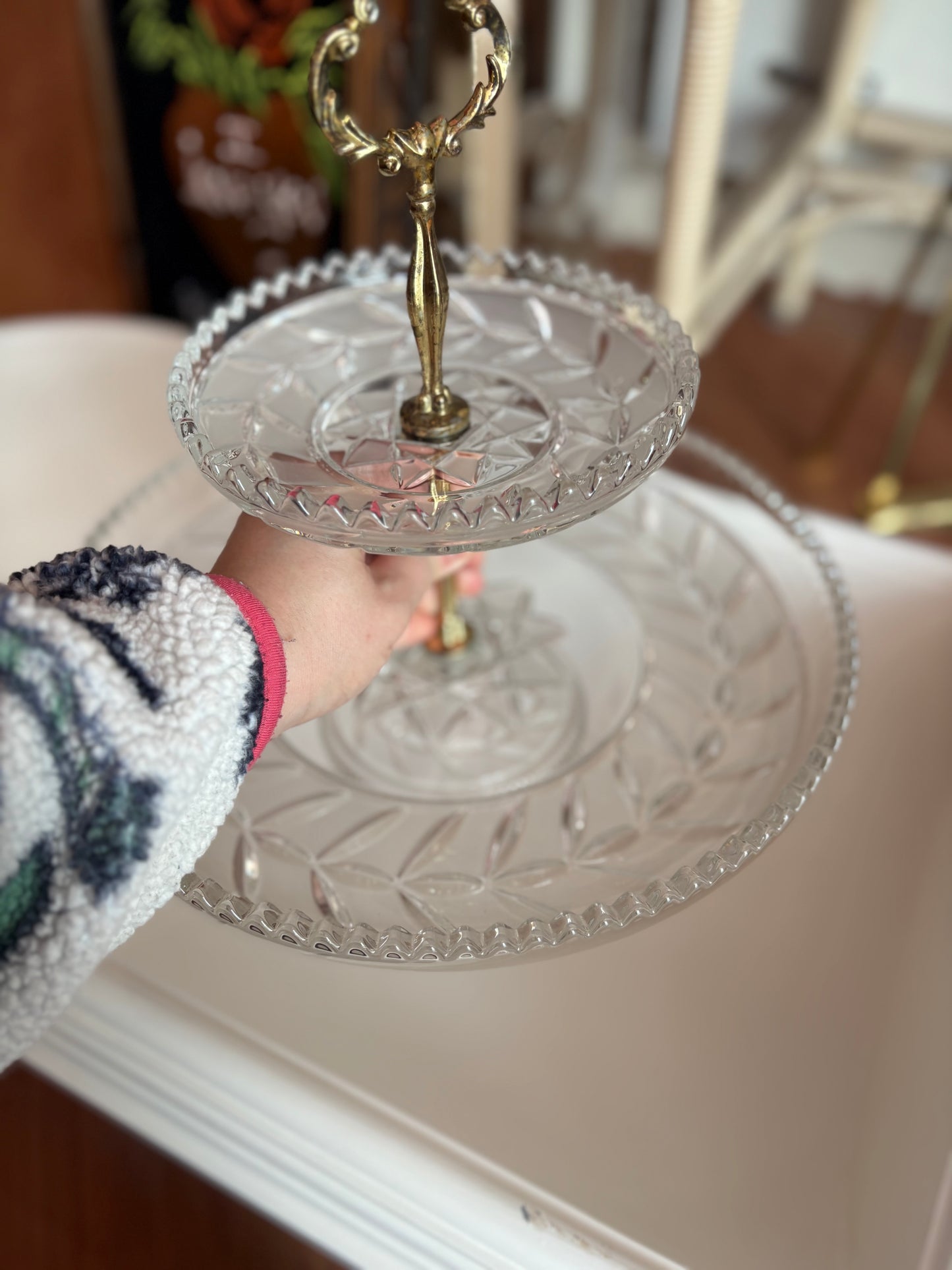 Anna Hutte Crystal & Brass 2 tier Server