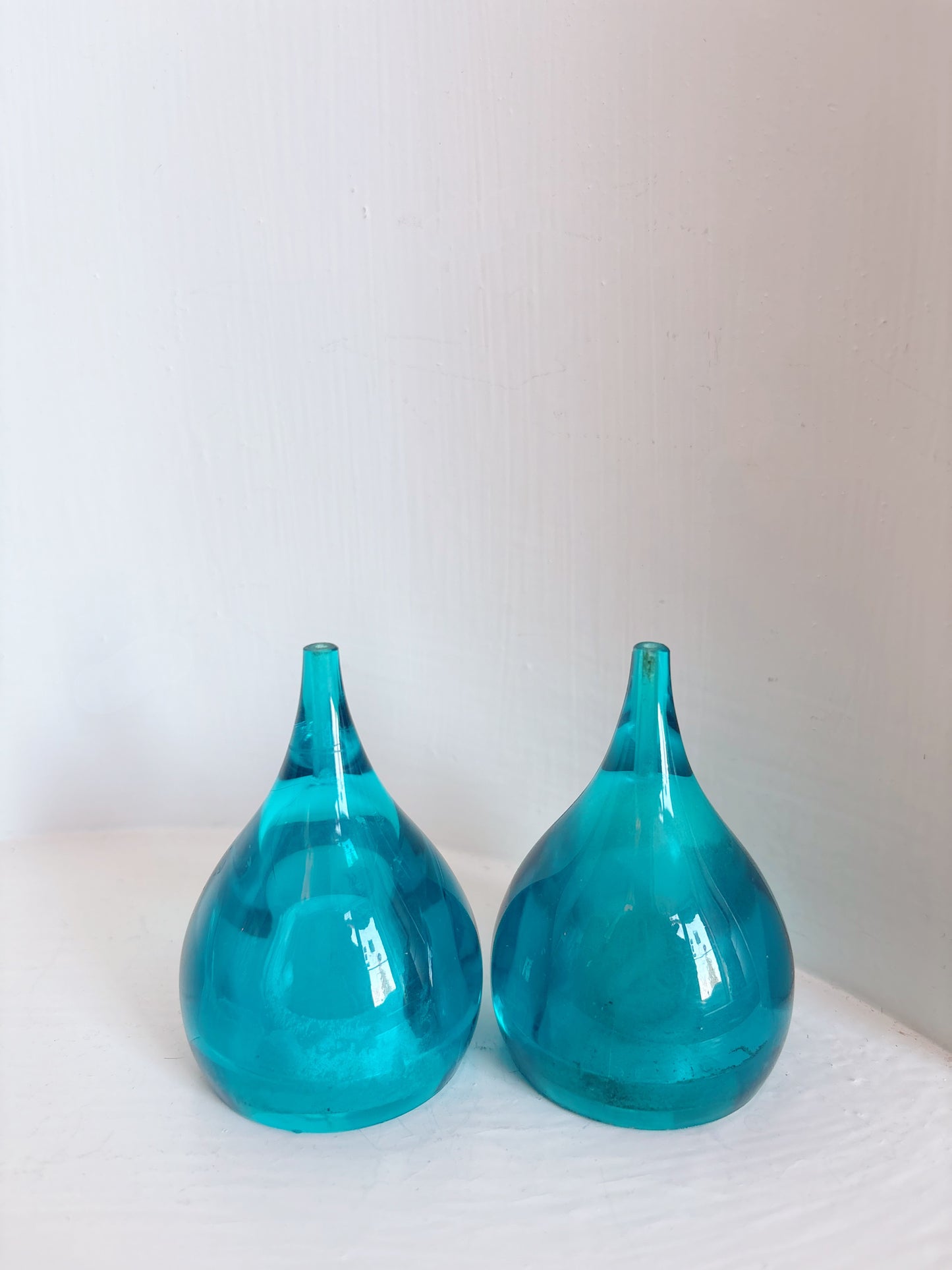 Teardrop Salt & Pepper Shaker Set