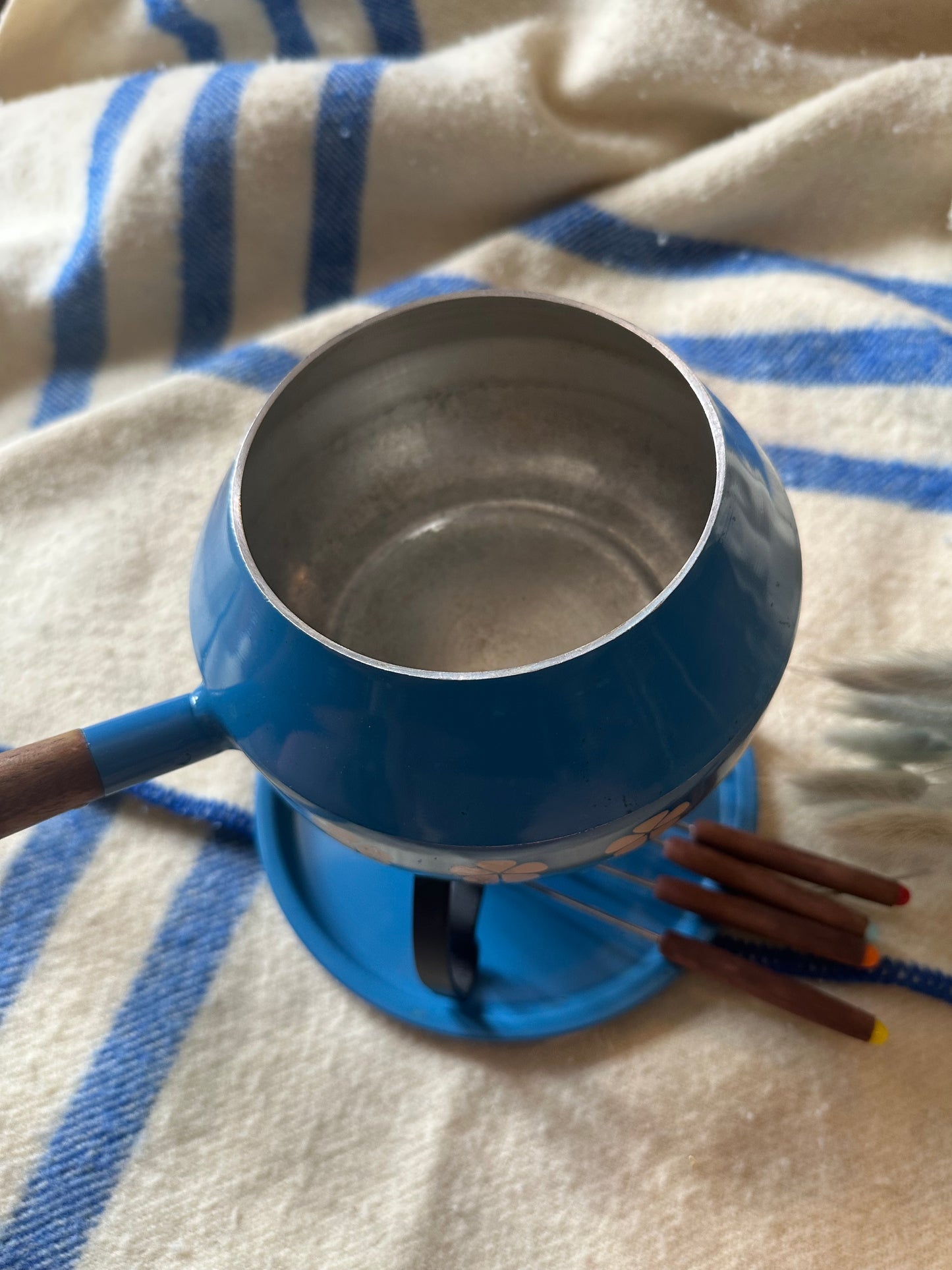 1970s blue & white fondue set