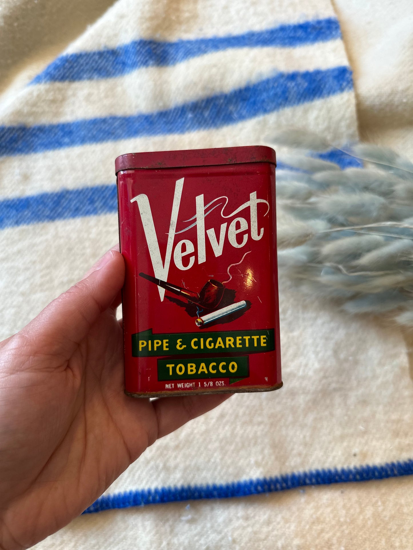 Velvet Pipe & Cigarette Tobacco vintage tin