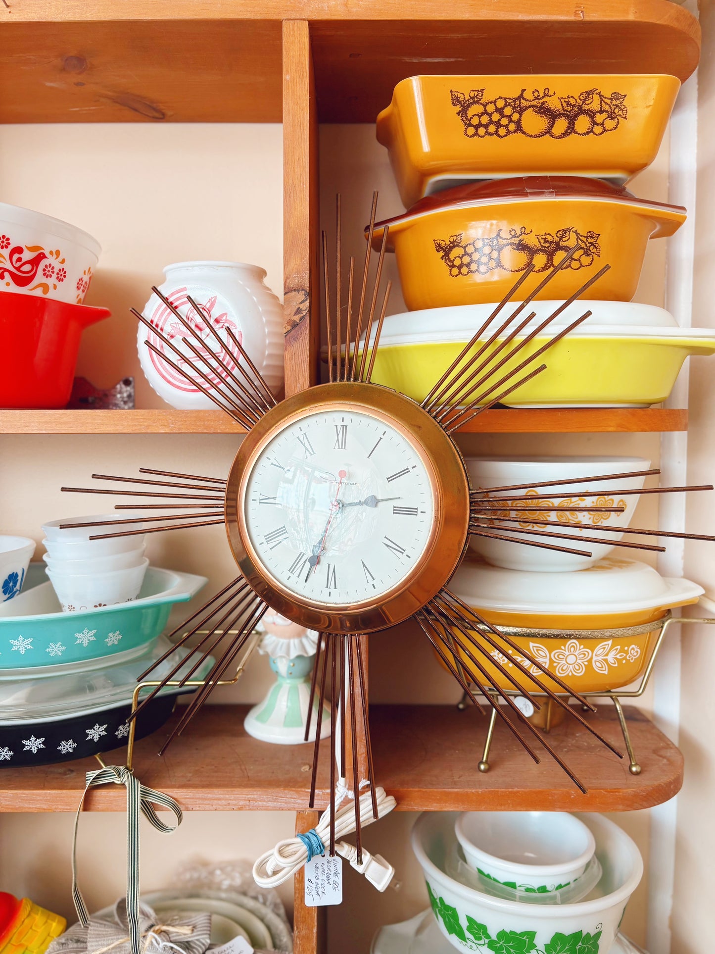 1960s Ingraham Canadian Wall Clock - works great